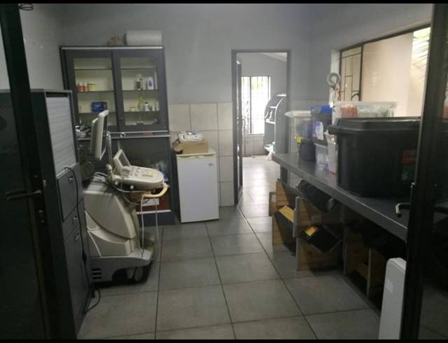 4 BEDROOM HOUSE FOR SALE IN EAST LYNNE